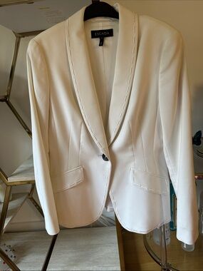 Escada Cream Single-Button Tailored Blazer